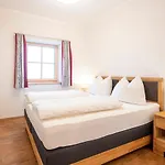 Fumerhof * שטרובל